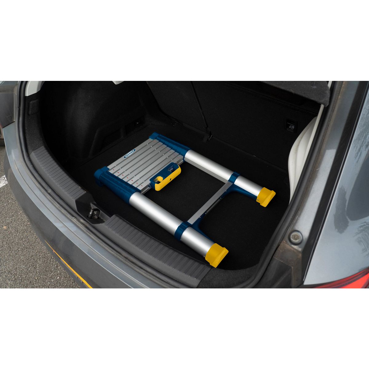 Werner Soft Close Telescopic Extension Ladders - Image 9