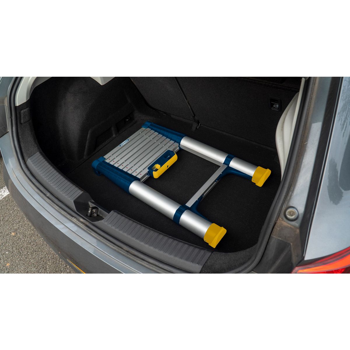 Werner Soft Close Telescopic Extension Ladders - Image 23